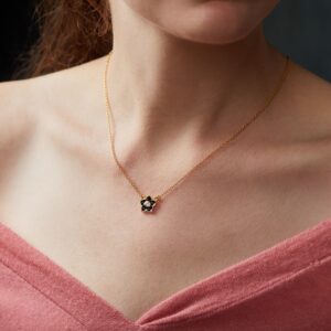 211012-Krrupas-Jewelry-08-Necklace-Model-066